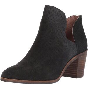 Lucky Brand Textured Black Ankle Boots
